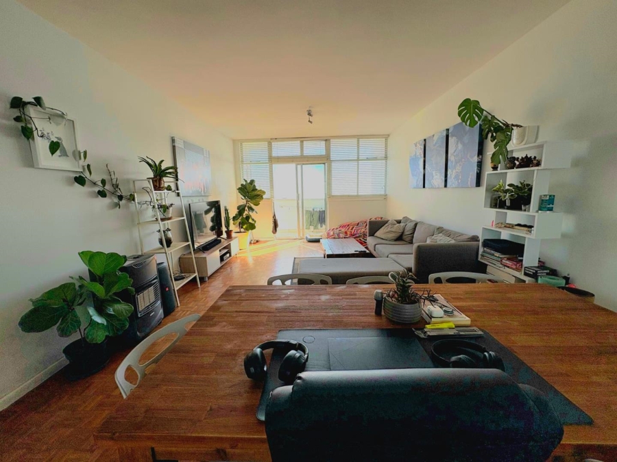 2 Bedroom Property for Sale in Sea Point Western Cape